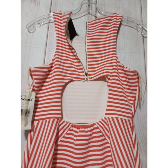 Trixxi Dress Ladies 3 Coral White Cut Out Back - Picture 5 of 8